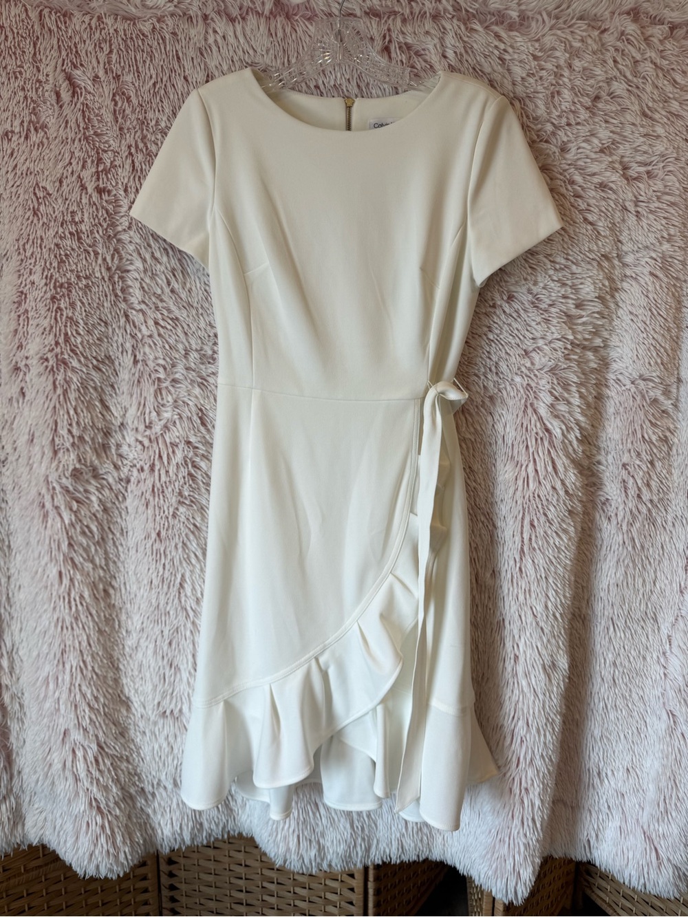 Elegant White Wrap-Style Ruffle Hem Dress
